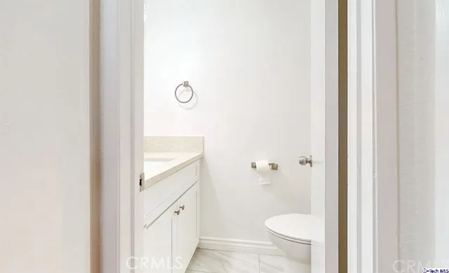 $3,190 | 444 Piedmont Avenue, Unit 219A, Glendale, CA 91206