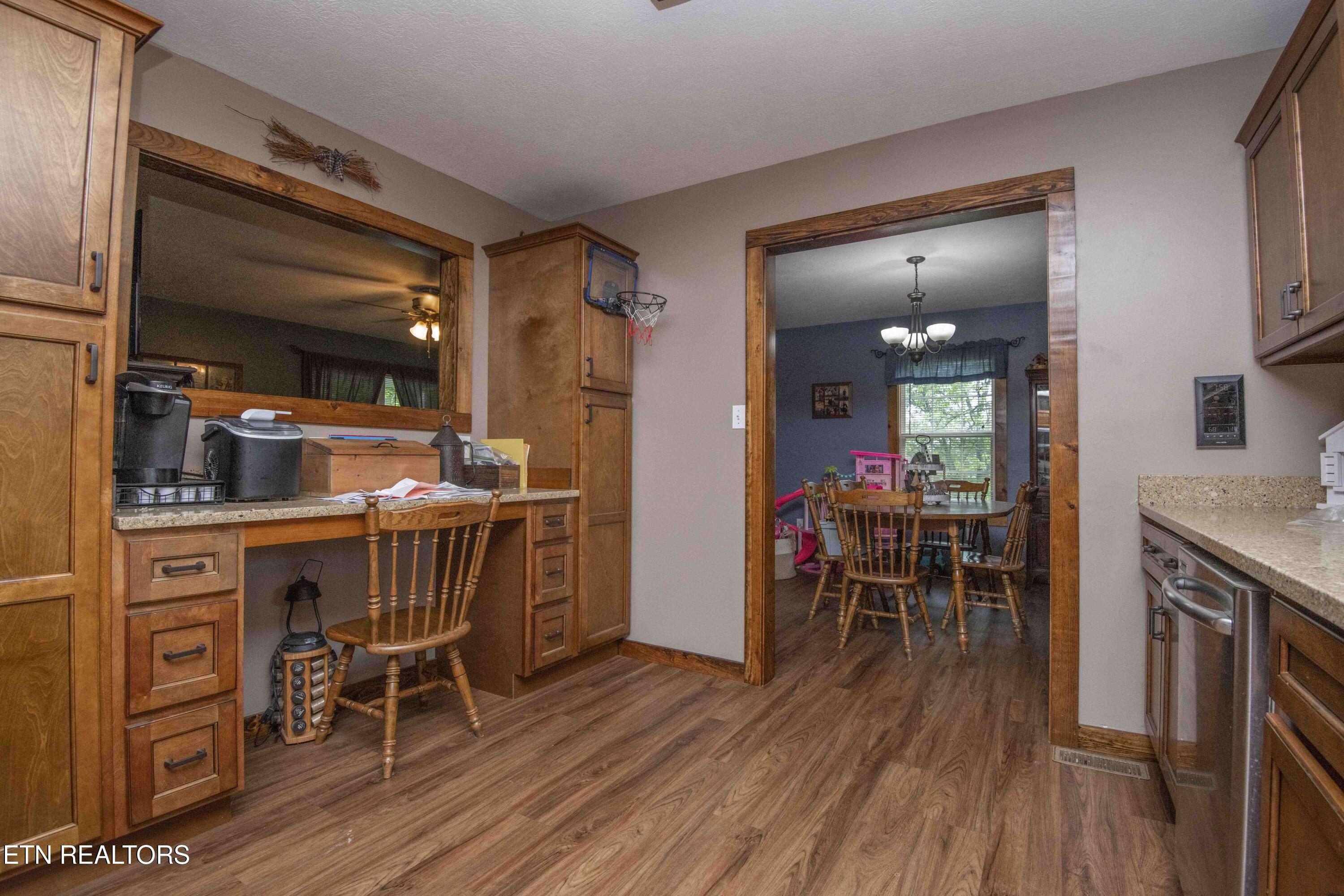 469 Old Dutch Valley Road Clinton, TN 37716 - Photo 17 of 47 kitchen 4_1