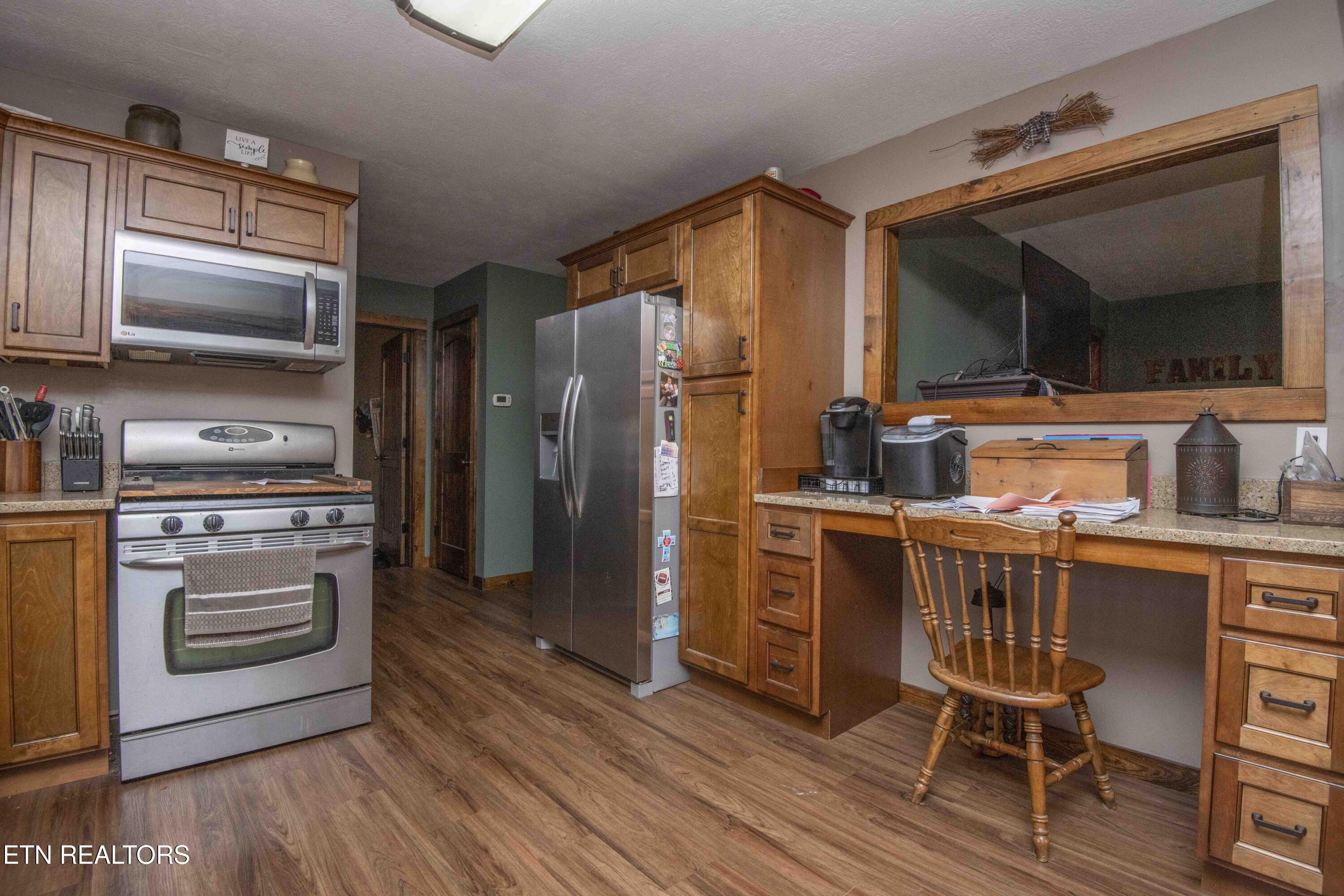 469 Old Dutch Valley Road Clinton, TN 37716 - Photo 20 of 47 kitchen3 _1