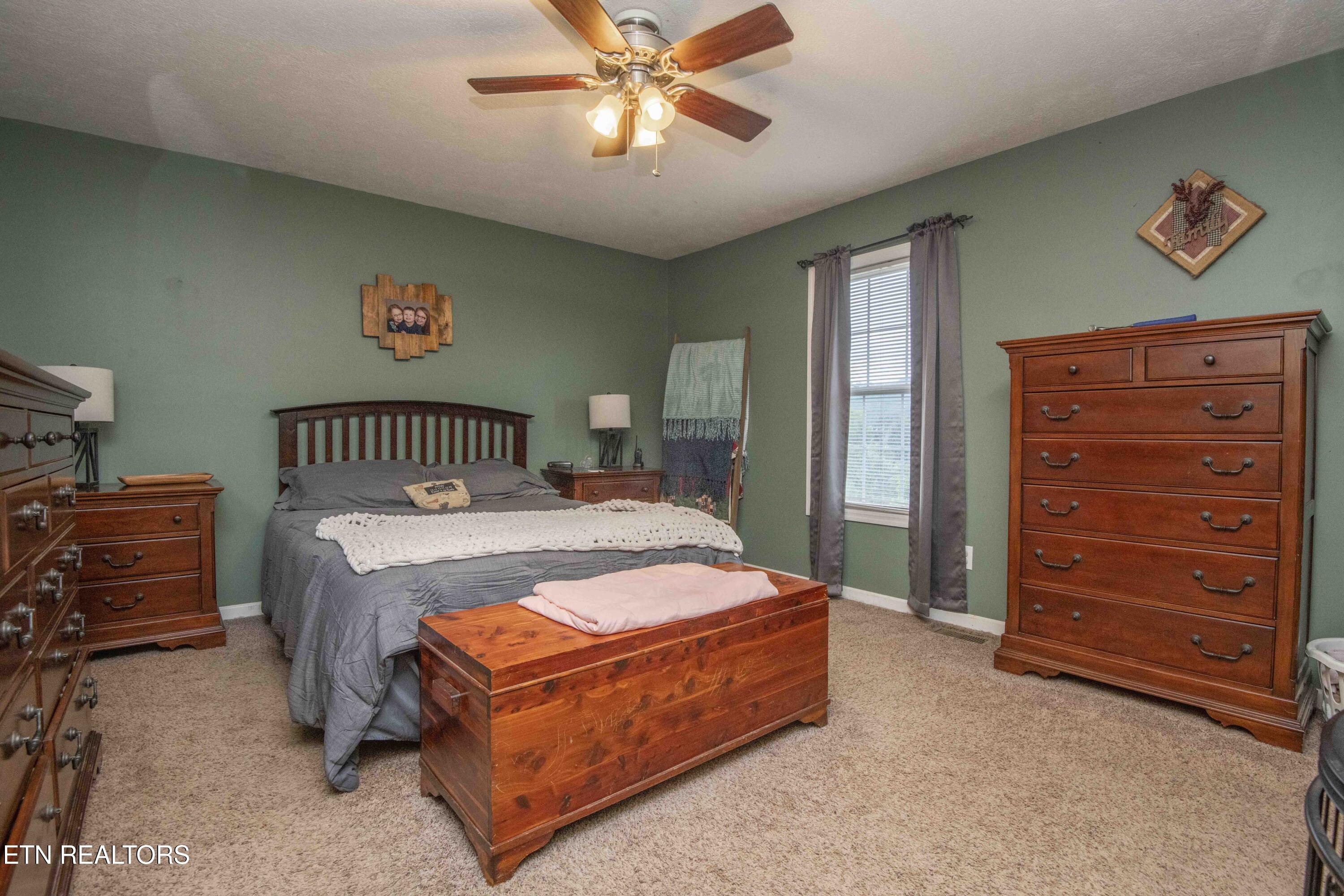 469 Old Dutch Valley Road Clinton, TN 37716 - Photo 23 of 47 master bed_1