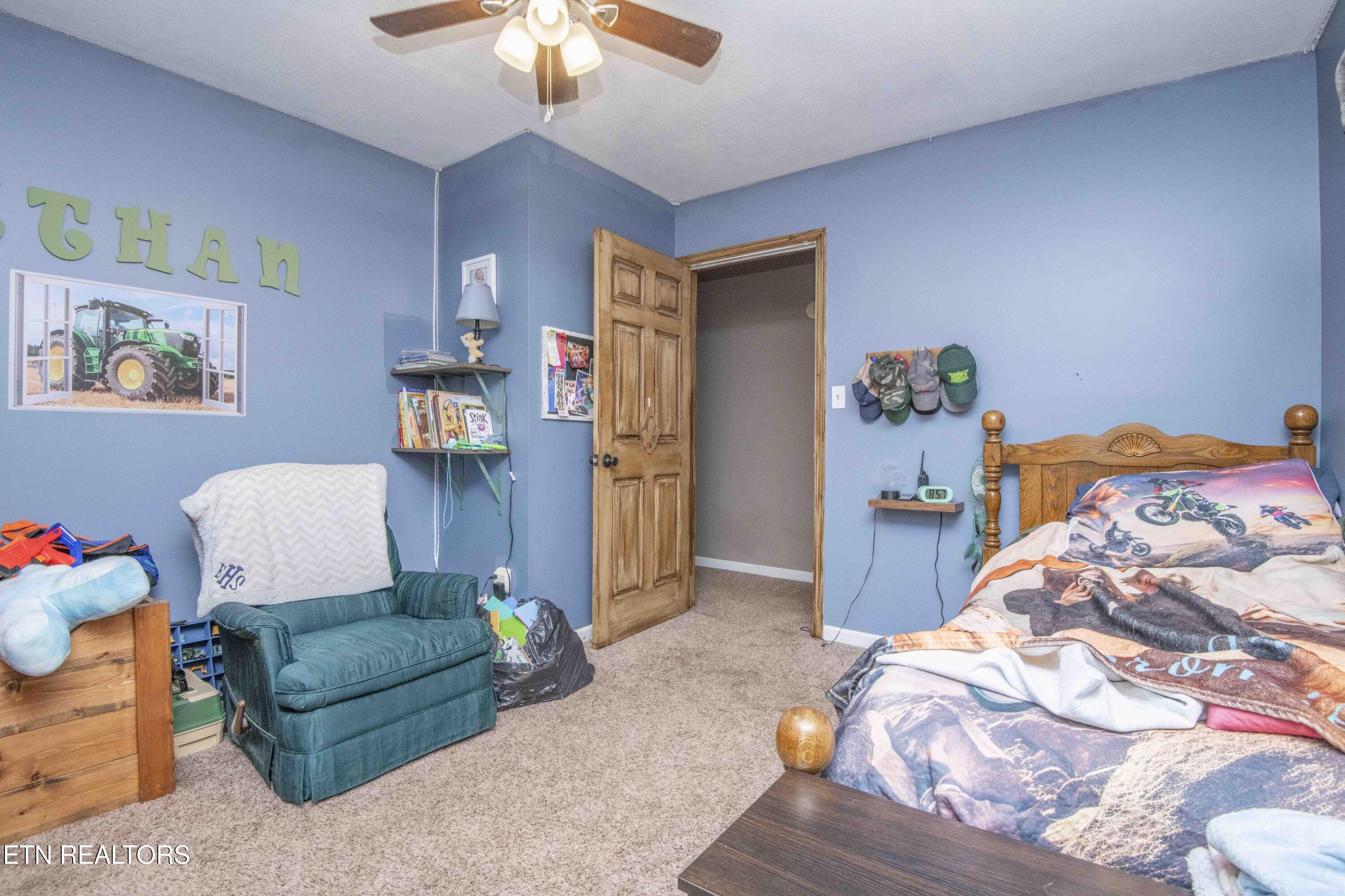 469 Old Dutch Valley Road Clinton, TN 37716 - Photo 29 of 47 second bed_1