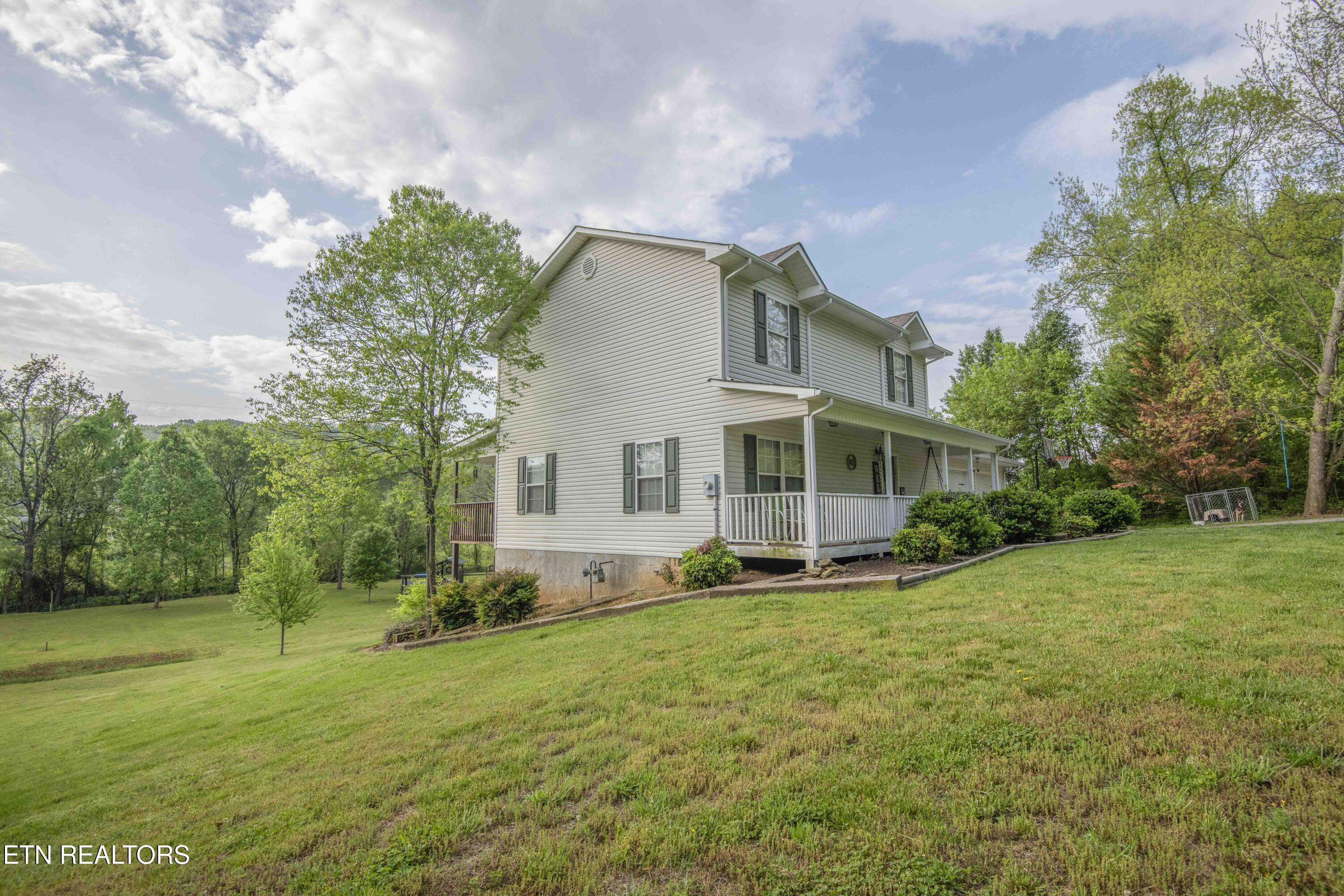 469 Old Dutch Valley Road Clinton, TN 37716 - Photo 3 of 47 exterior 2_1