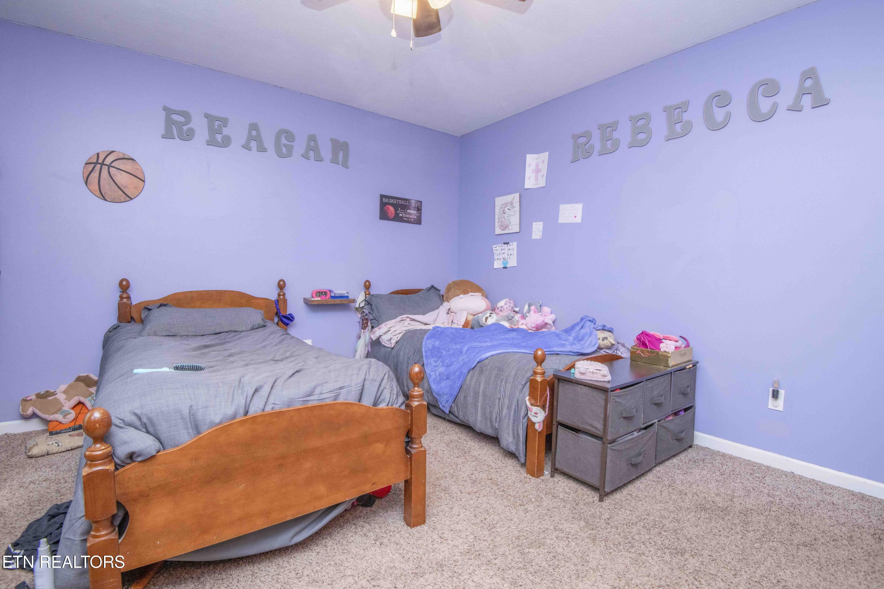 469 Old Dutch Valley Road Clinton, TN 37716 - Photo 31 of 47 third bed 1_1