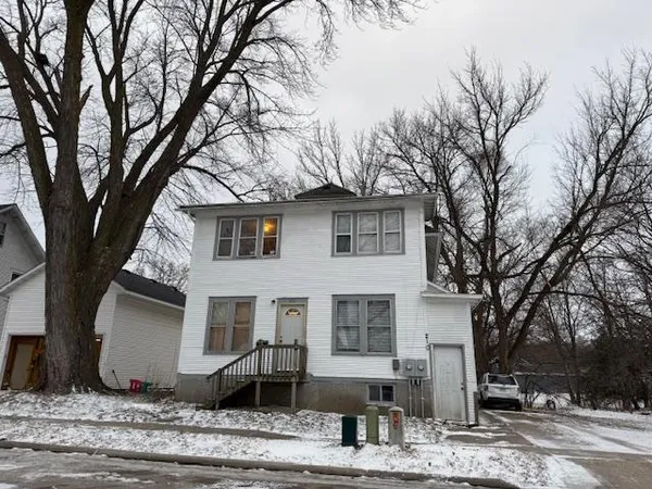 $159,900 | 210 7th Avenue Northeast, Waseca, MN 56093