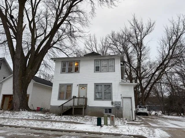 $159,900 | 210 7th Avenue Northeast, Waseca, MN 56093