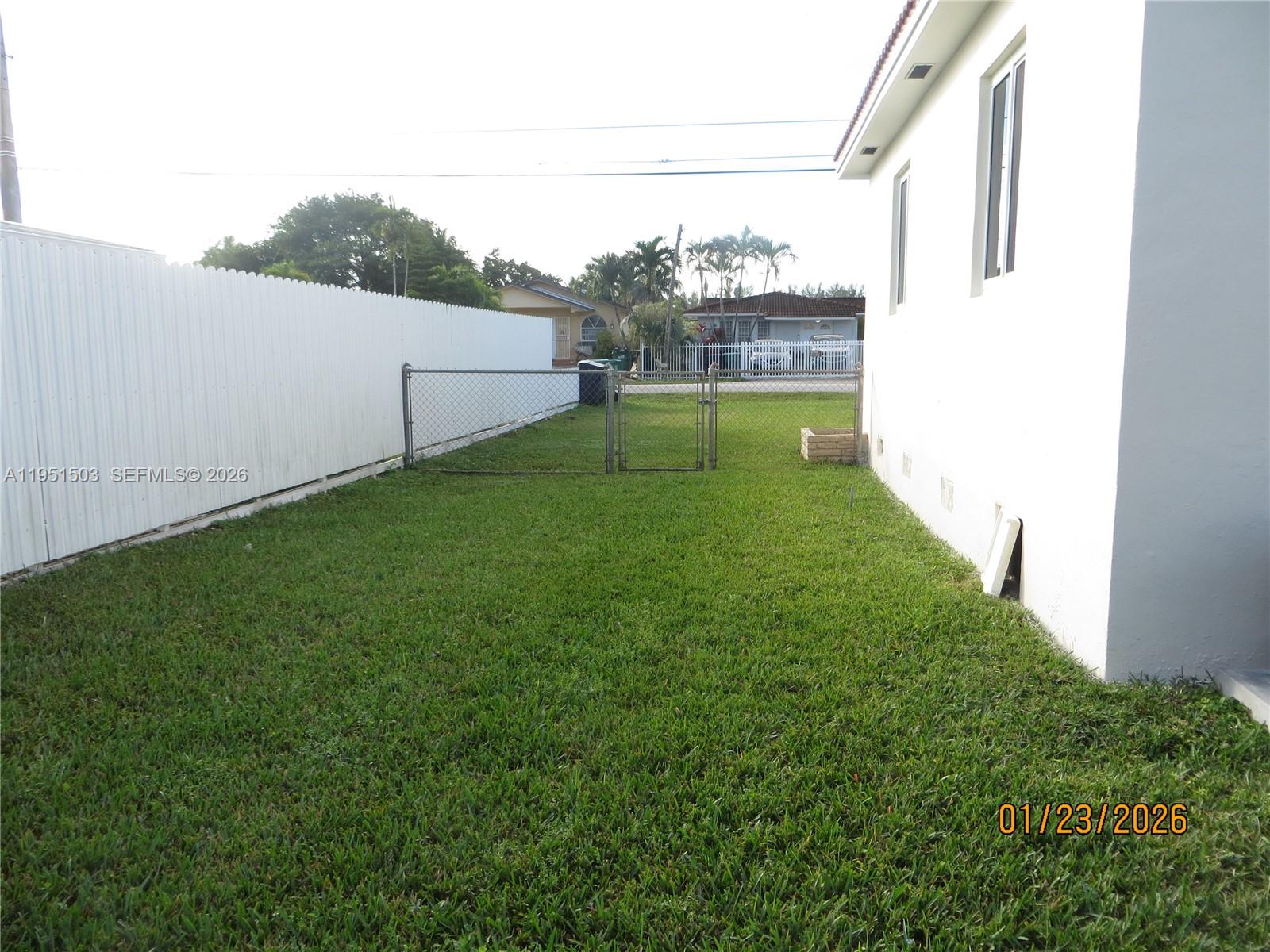 7435 Southwest 22nd Street Miami, FL 33155 - Photo 15 of 22