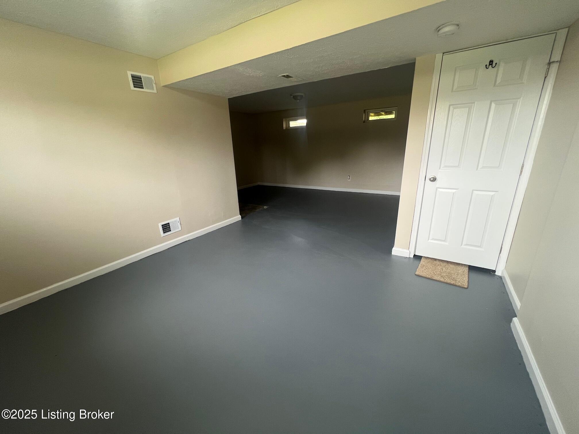 10906 St Rene Road Louisville, KY 40299 - Photo 21 of 41 IMG_9789