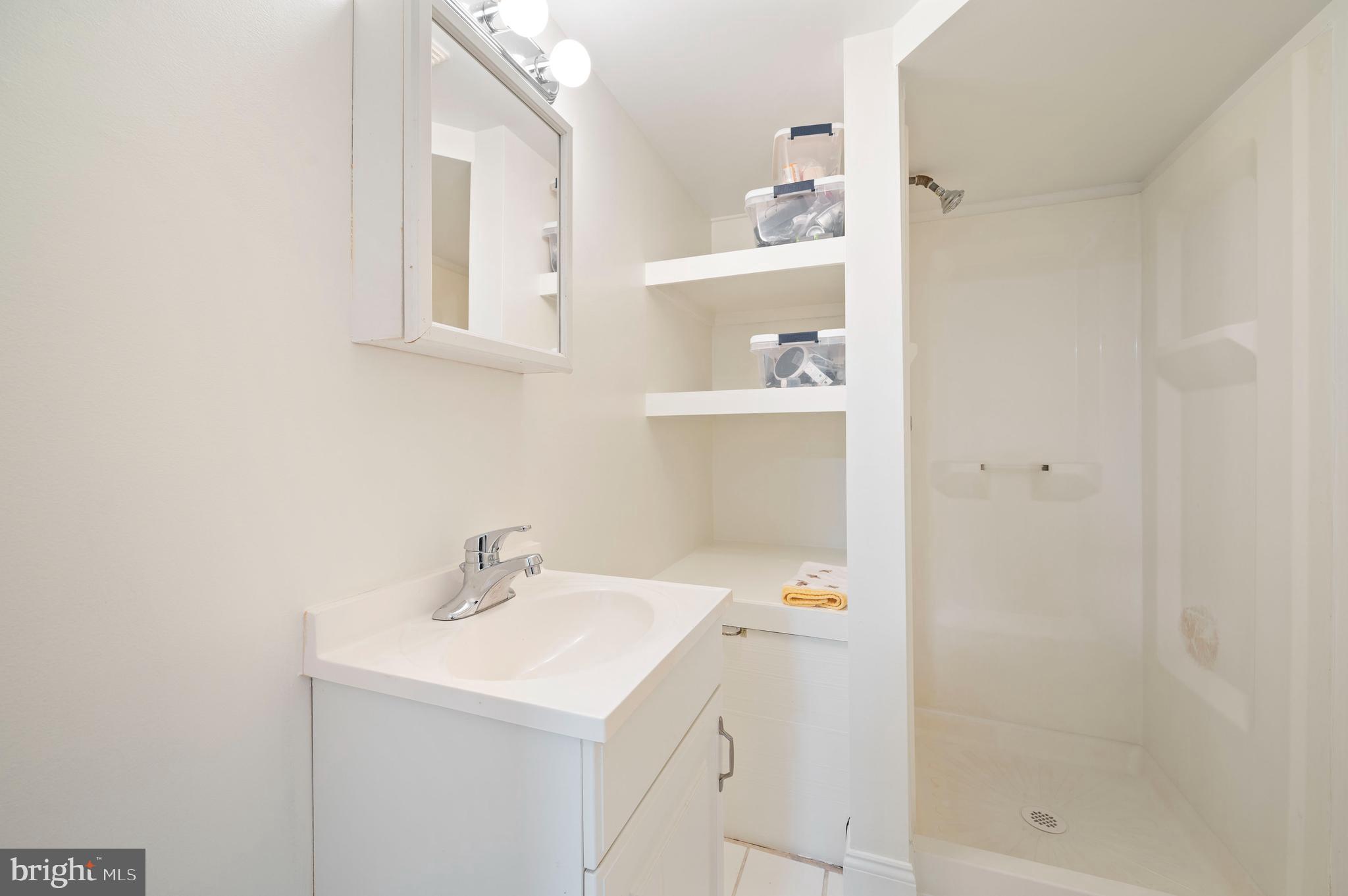 350 Ripka Street Philadelphia, PA 19128 - Photo 19 of 25