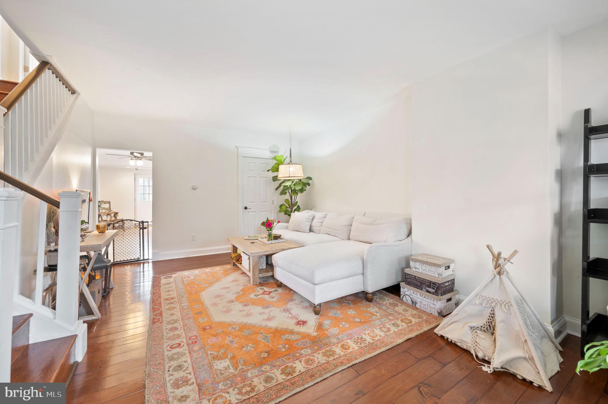 350 Ripka Street Philadelphia, PA 19128 - Photo 4 of 25