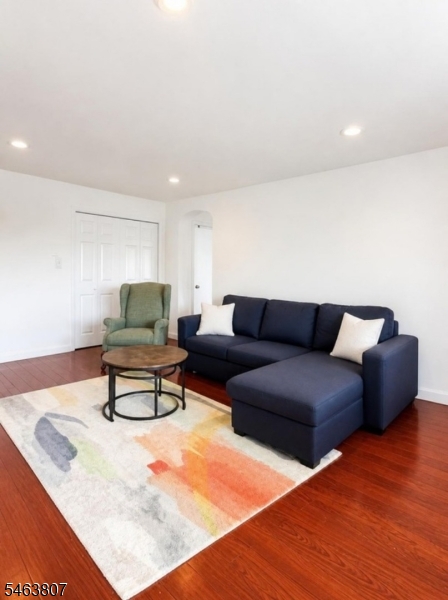 4 River Road, Unit J Nutley, NJ 07110 - Photo 4 of 19 Gallery Image 4
