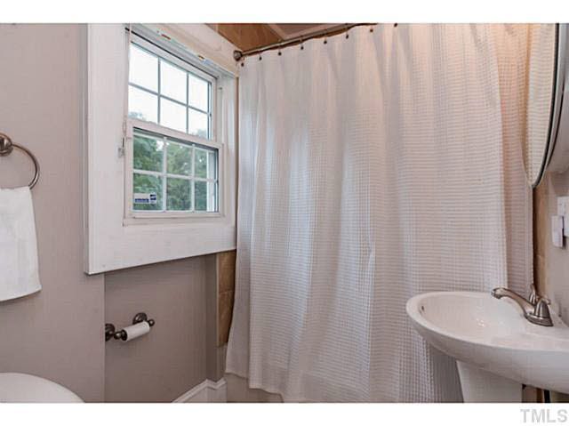 111 North King Charles Road Raleigh, NC 27610 - Photo 14 of 25 Master Bath/Spa