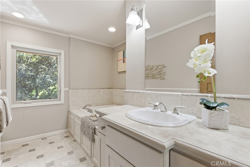 41 Hidden Valley Road Monrovia, CA 91016 - Photo 28 of 51 Guest Bathroom