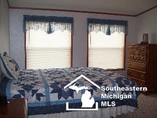 3953 Benjamin Way Monroe, MI 48161 - Photo 5 of 14 MASTER BEDROOM