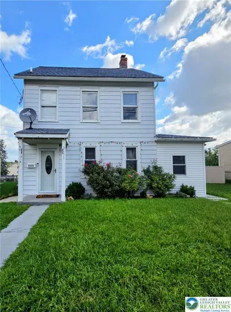 $2,800 | 2111 North 1st Avenue, Whitehall, PA 18052