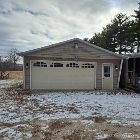 $365,000 | 8400 South Old St Road 3, Muncie, IN 47302