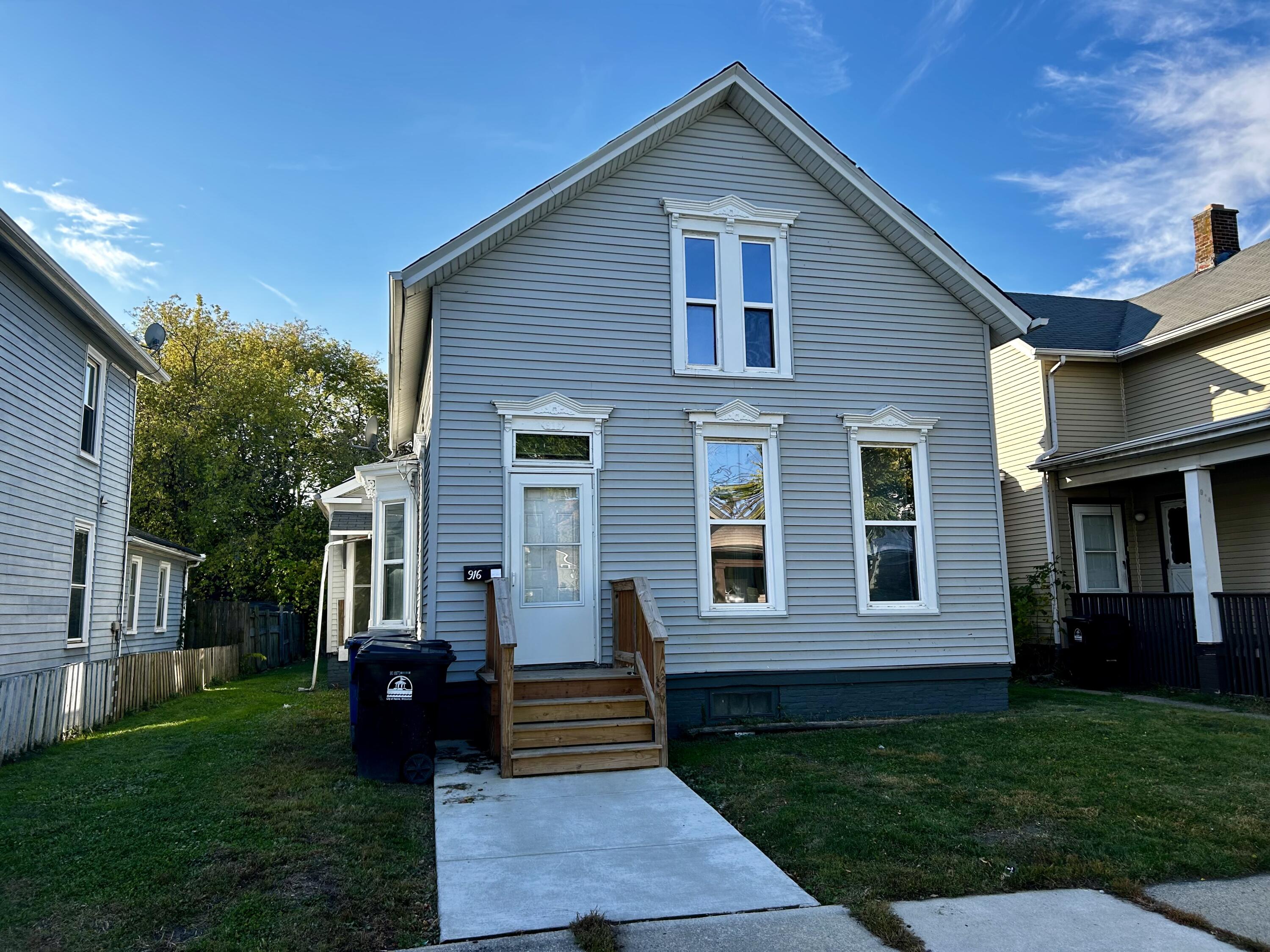 916 Grand Avenue Racine, WI 53403 - Photo 1 of 1 Exterior