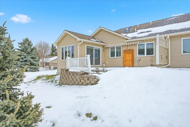 $320,000 | 524 Cassandra Drive, Unit 44, New Richmond, WI 54017