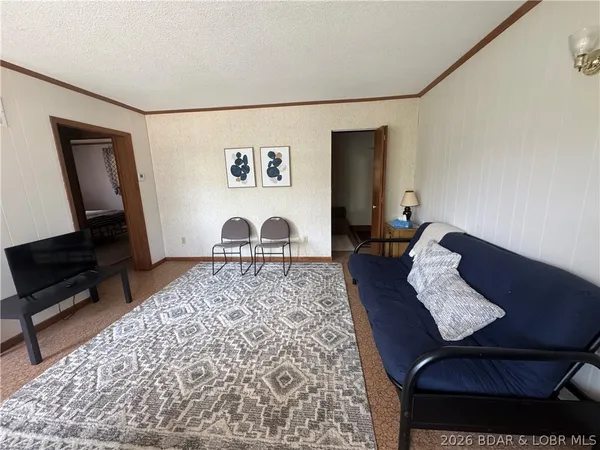 $200,000 | 30052 Meadow Drive, Rocky Mount, MO 65072