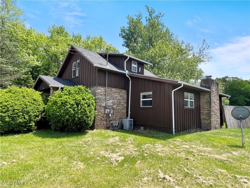 3706 Eastern Road Barberton, OH 44203 - Photo 2 of 17 Gallery Image 2
