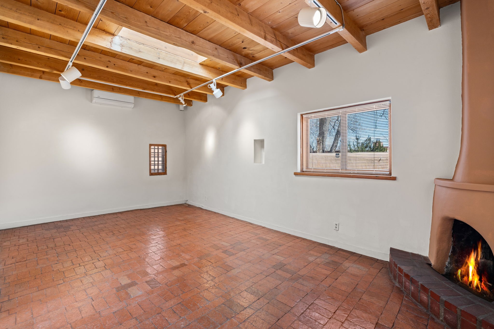 634 Canyon Road Santa Fe, NM 87501 - Photo 18 of 53