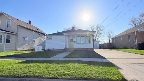 $254,900 | 855 Appleton Street, Menasha, WI 54952