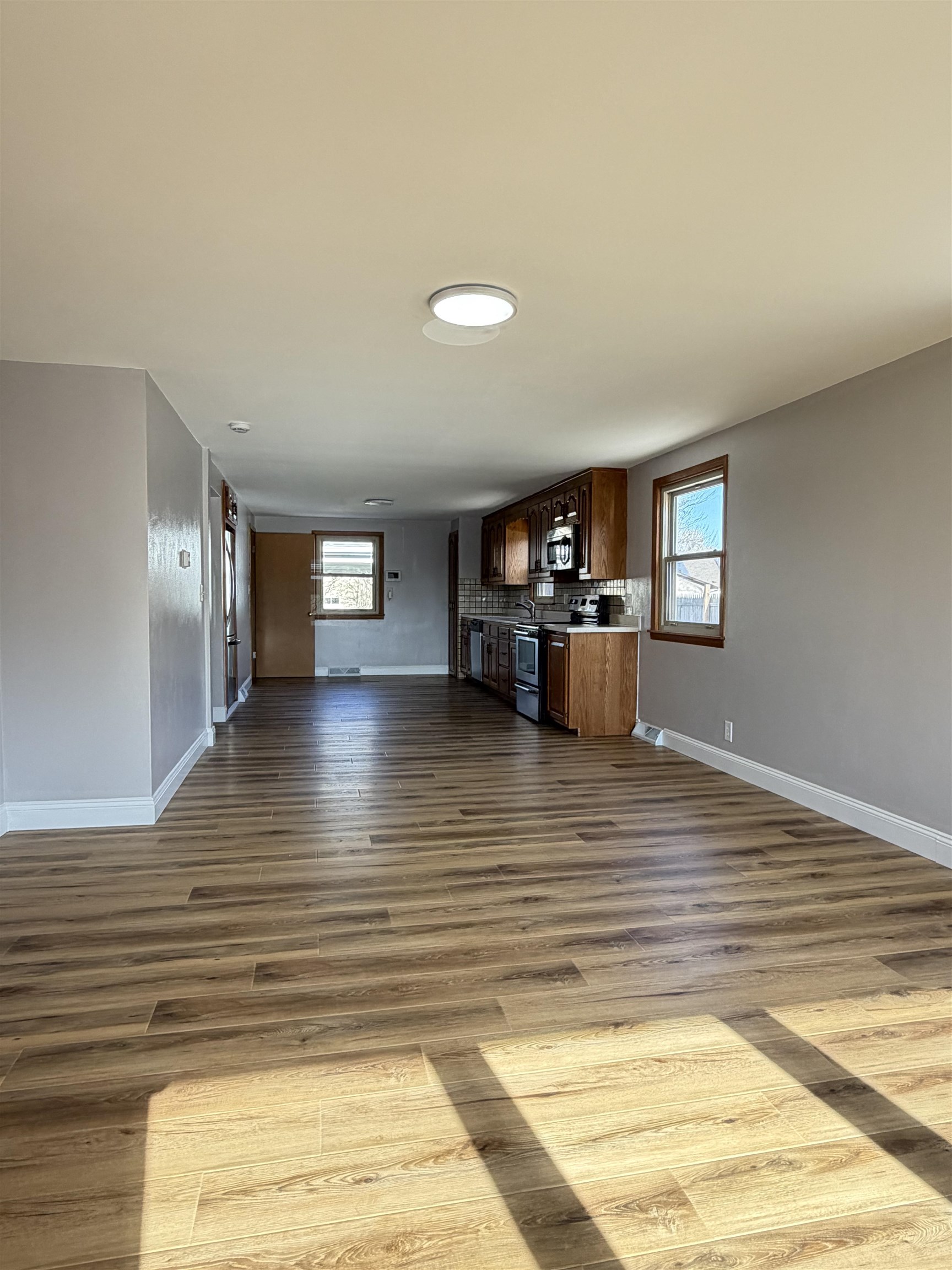 855 Appleton Street Menasha, WI 54952 - Photo 15 of 23