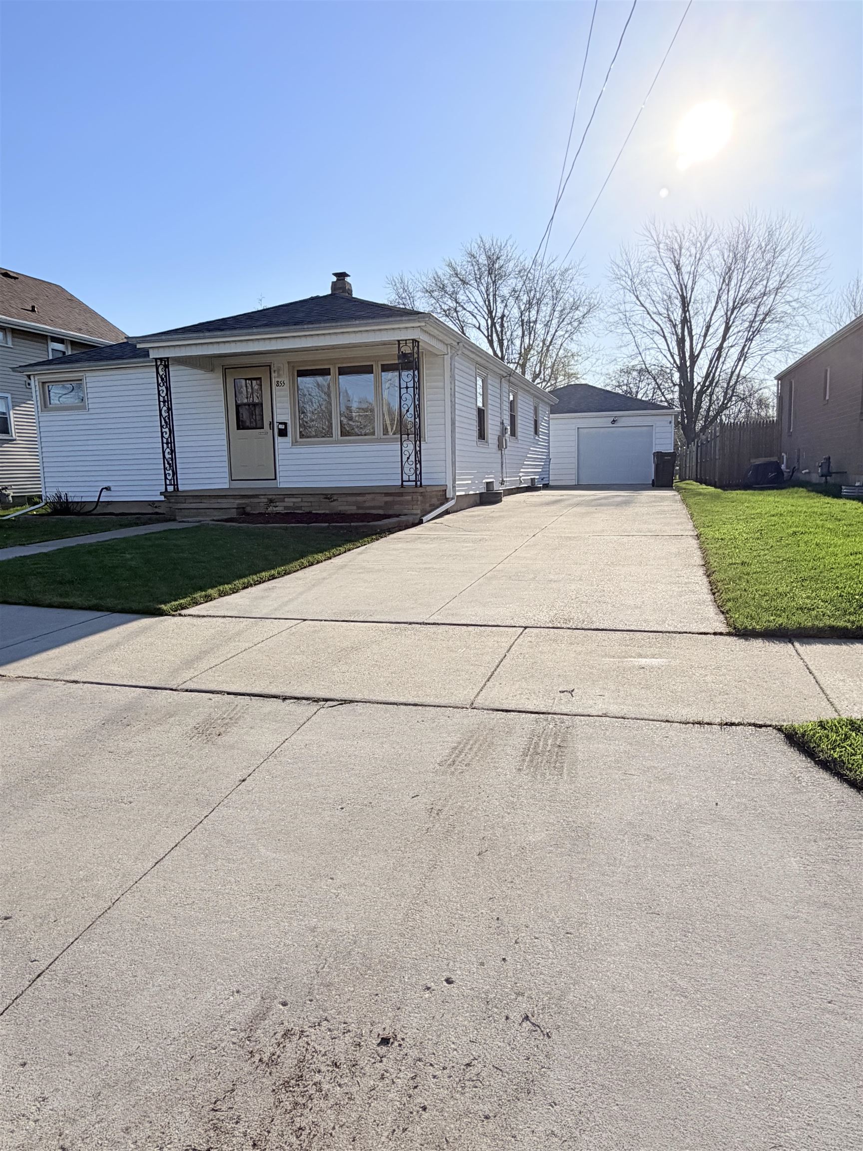 855 Appleton Street Menasha, WI 54952 - Photo 6 of 23