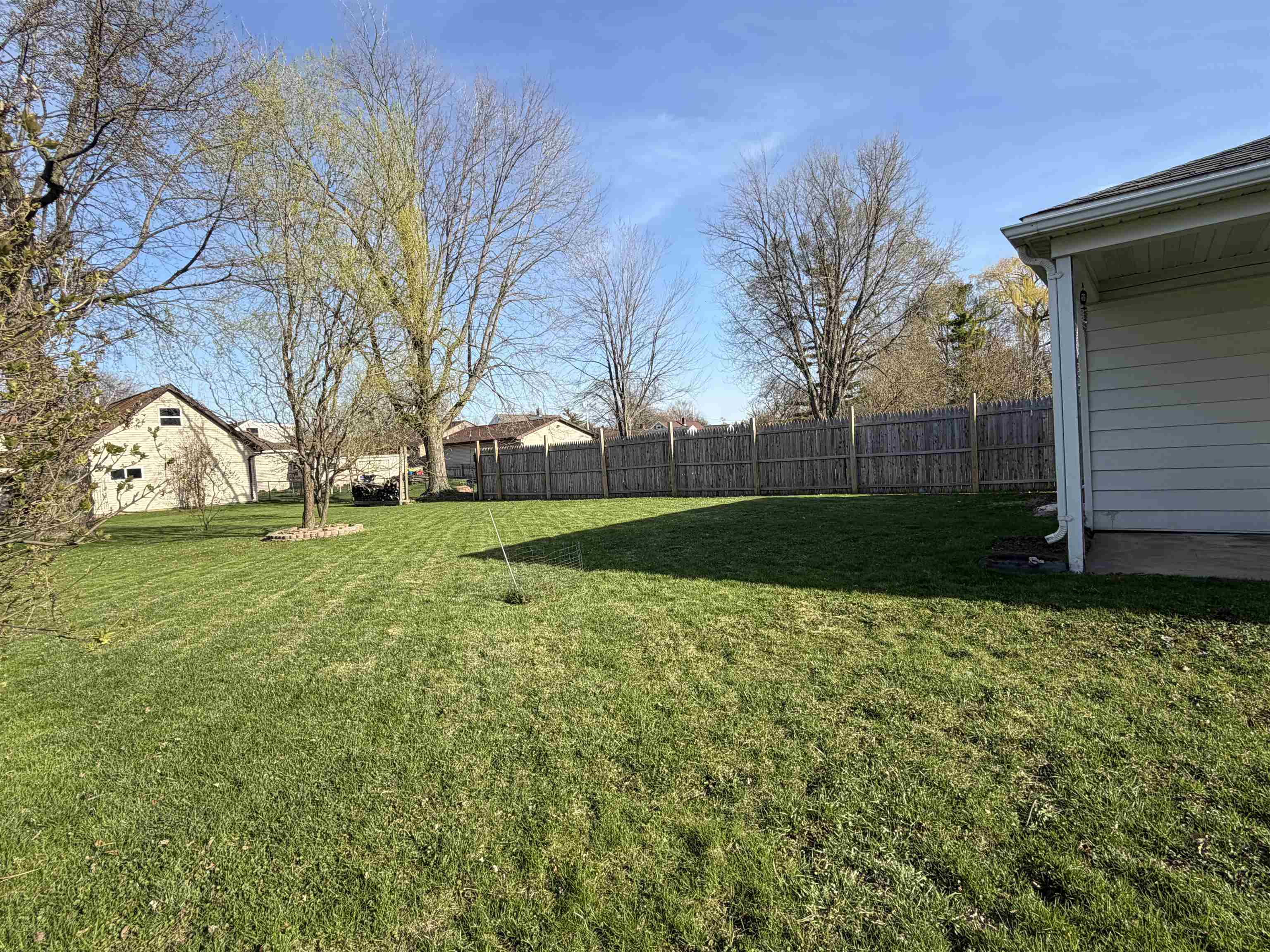 855 Appleton Street Menasha, WI 54952 - Photo 10 of 23