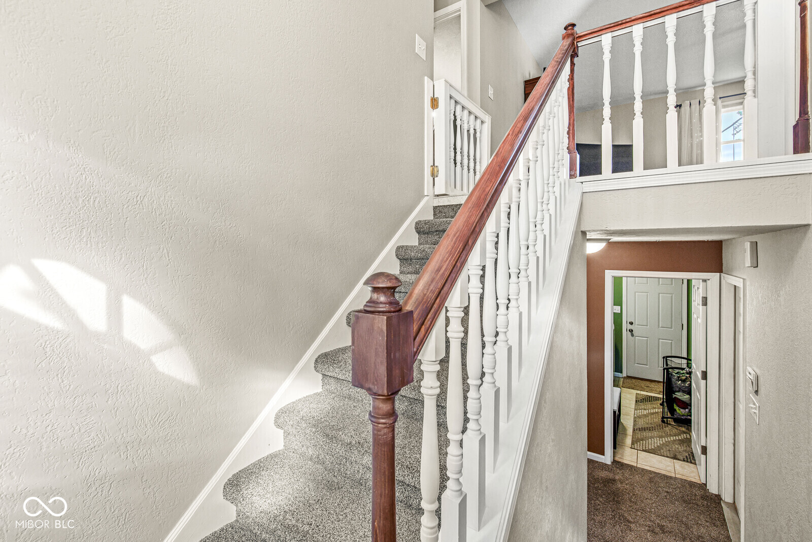 6433 South Franklin Road Indianapolis, IN 46259 - Photo 6 of 44 Gallery Image 6