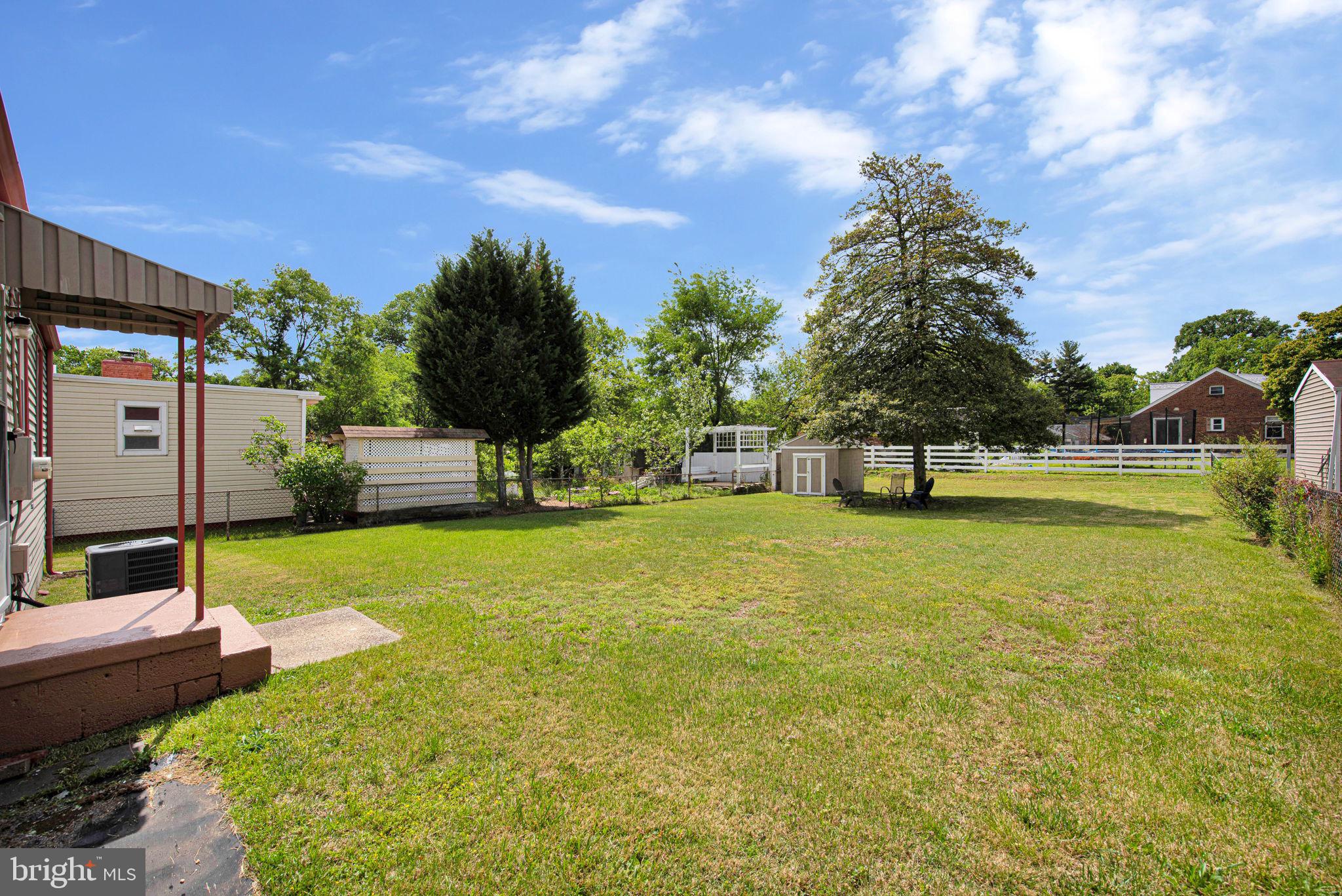 5007 Somerset Road Riverdale, MD 20737 - Photo 24 of 32 Fenced rear yard