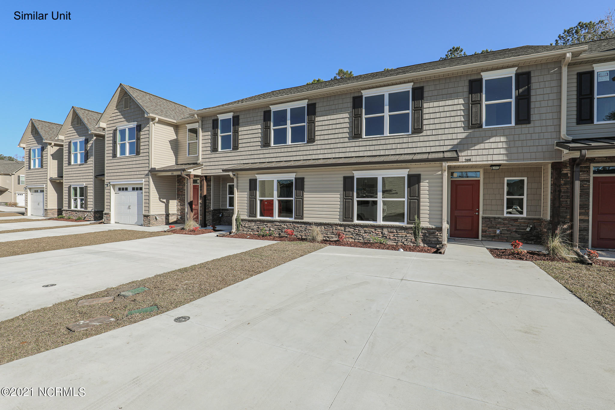 455 Sullivan Loop Road Midway Park, NC 28544 - Photo 1 of 29 Deana- 208 Boyington-04