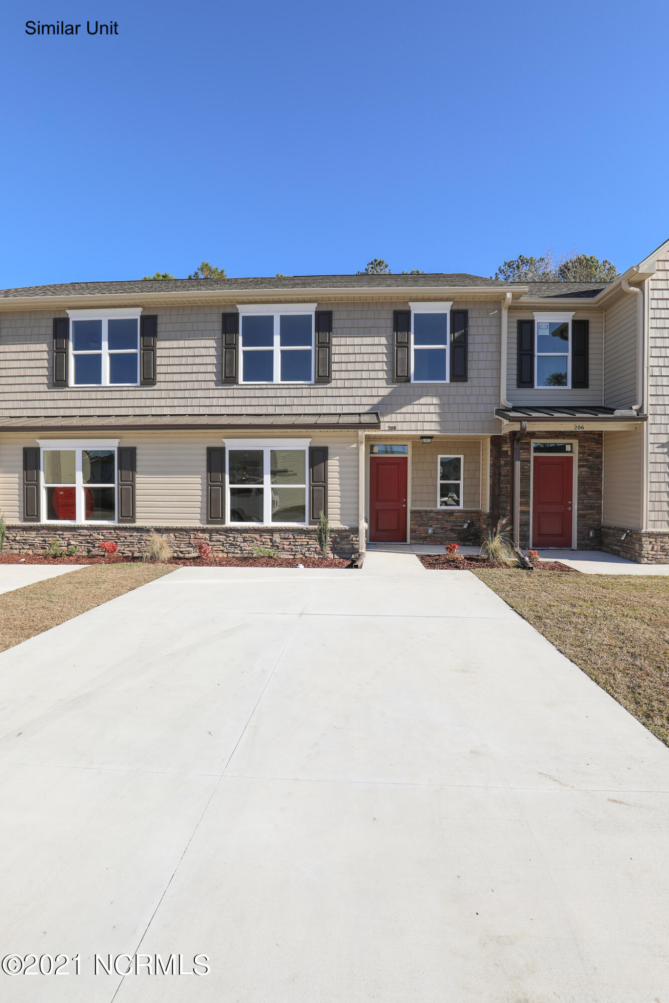455 Sullivan Loop Road Midway Park, NC 28544 - Photo 2 of 29 Deana- 208 Boyington-05