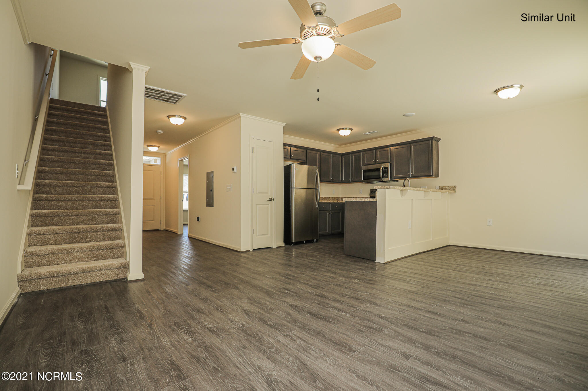 455 Sullivan Loop Road Midway Park, NC 28544 - Photo 5 of 29 Deana- 208 Boyington-34