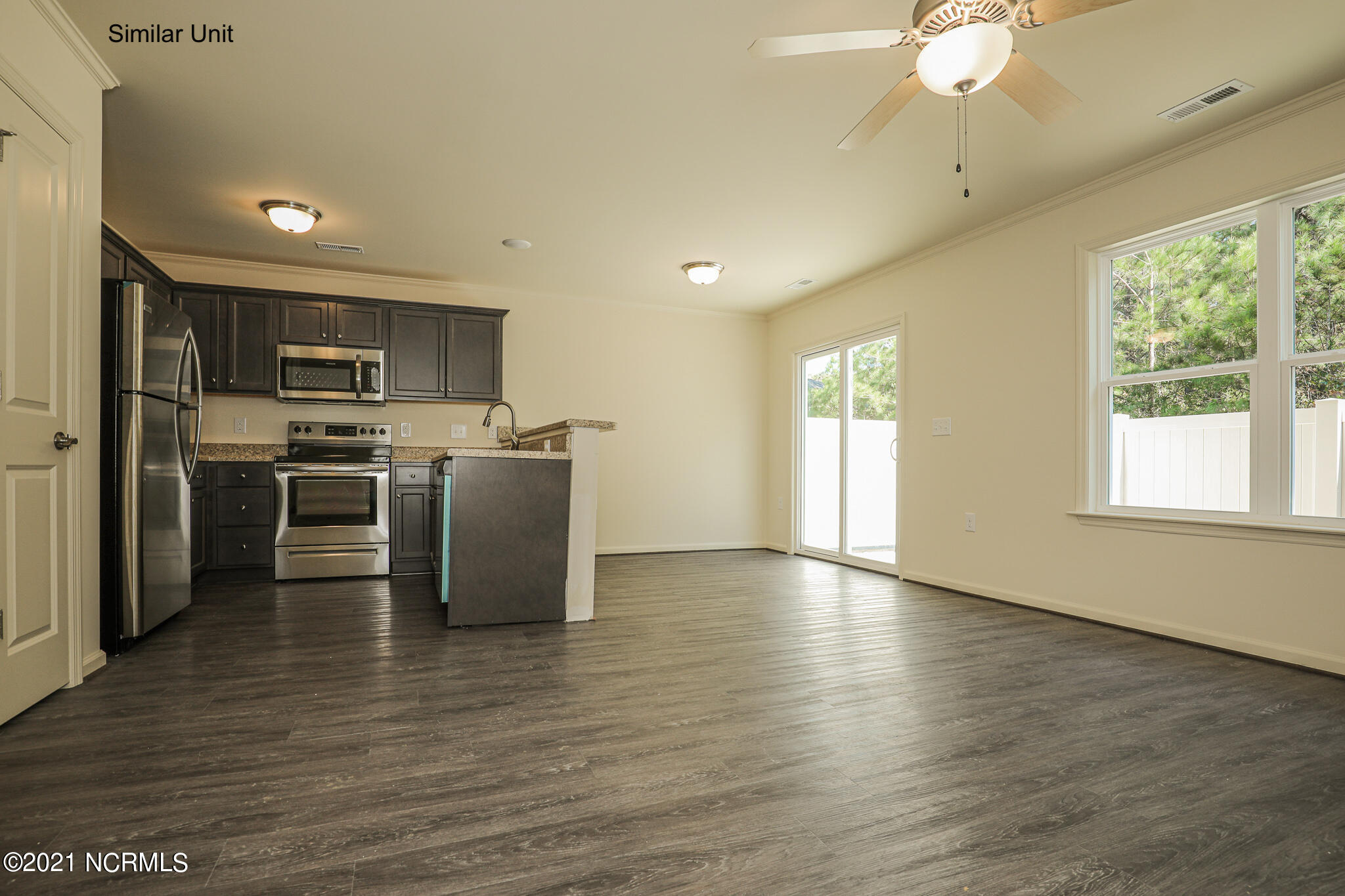 455 Sullivan Loop Road Midway Park, NC 28544 - Photo 7 of 29 Deana- 208 Boyington-35