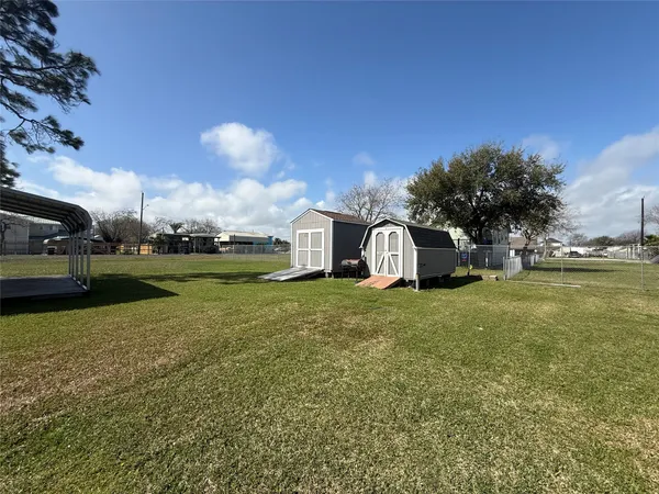 $1,600 | 642 5th Street, San Leon, TX 77539