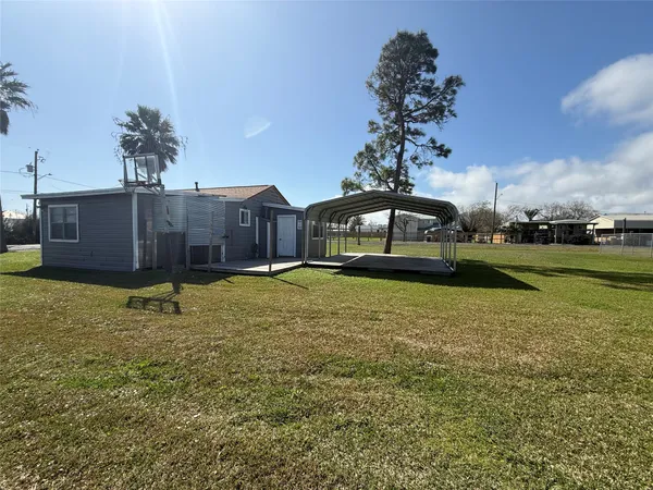 $1,600 | 642 5th Street, San Leon, TX 77539