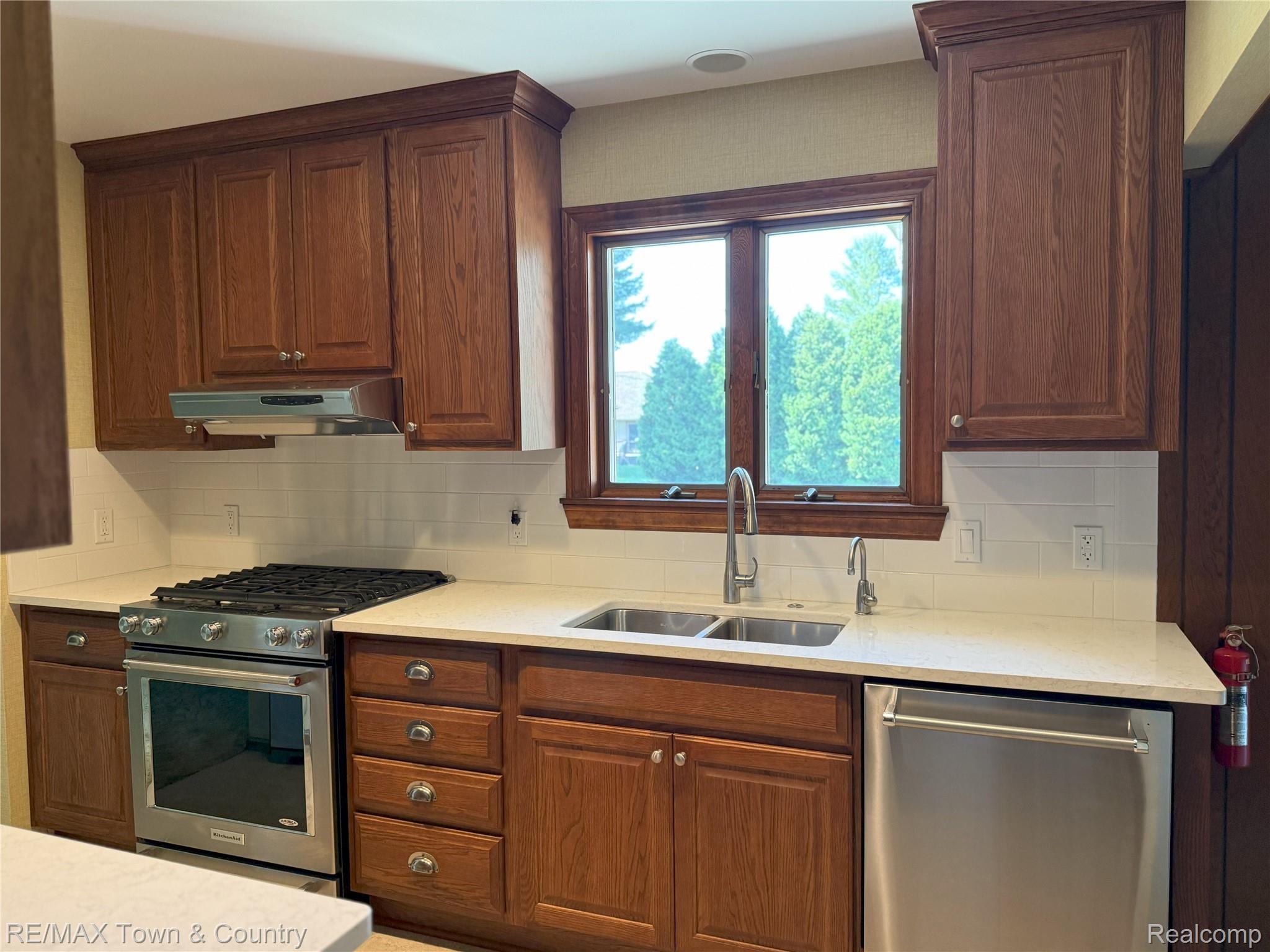 5070 Farrand Road Clio, MI 48420 - Photo 8 of 40 IMG_0576.jpg