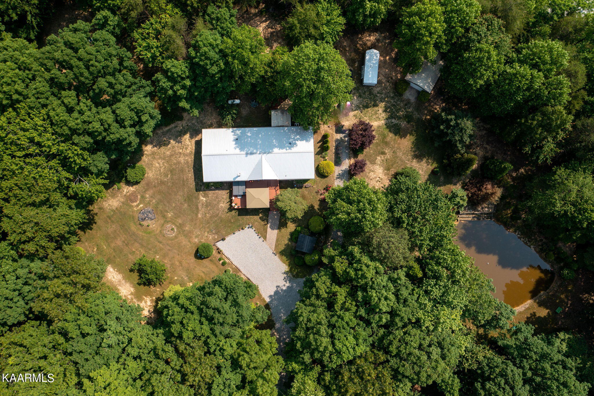 86 Chestnut Ridge Road Spring City, TN 37381 - Photo 5 of 59 52
