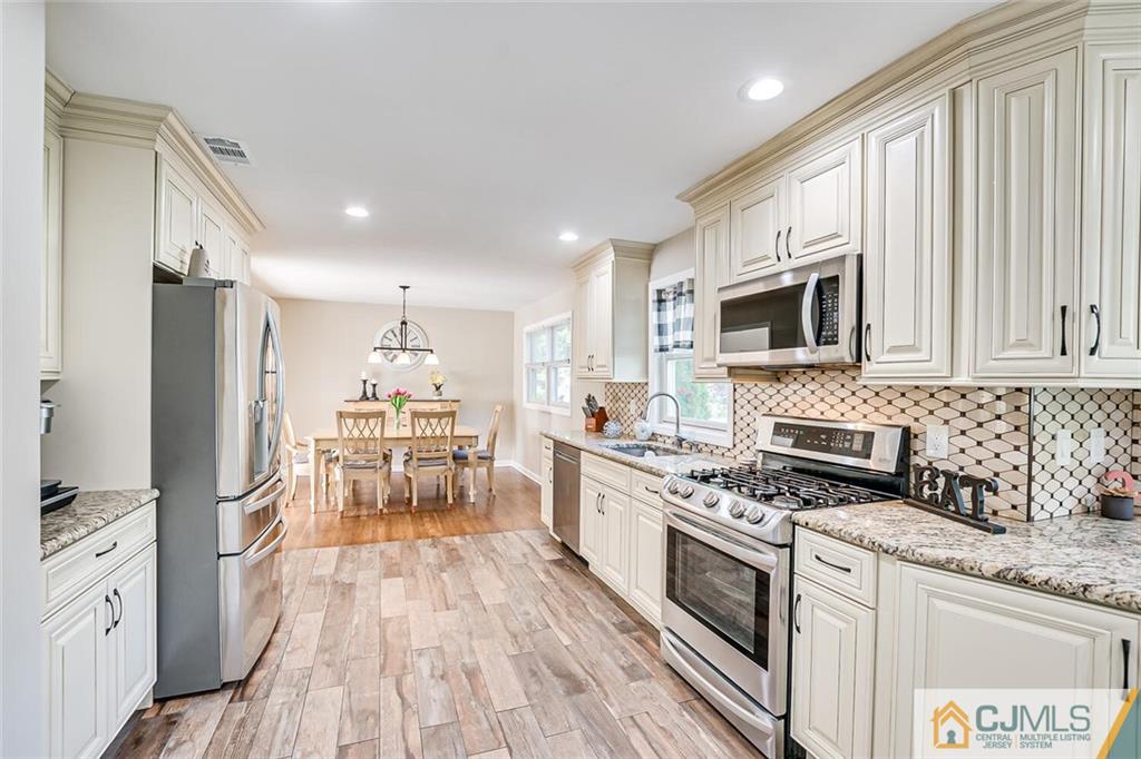 747 Beverly Road Rahway, NJ 07065 - Photo 19 of 44 Gallery Image 19