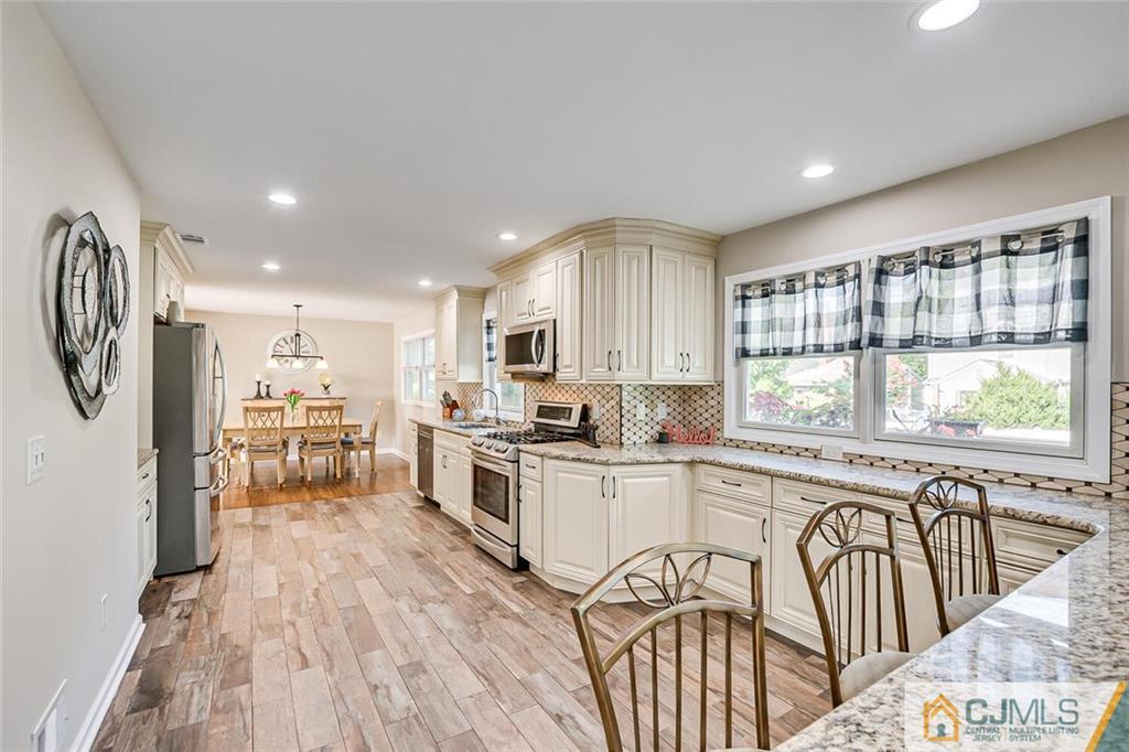 747 Beverly Road Rahway, NJ 07065 - Photo 20 of 44 Gallery Image 20
