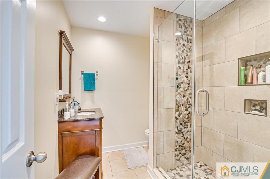 747 Beverly Road Rahway, NJ 07065 - Photo 35 of 44 Gallery Image 35