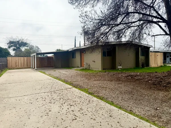$272,500 | 210 Sequoia Drive, Exeter, CA 93221