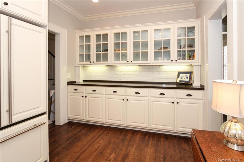 946 Bromley Road Charlotte, NC 28207 - Photo 18 of 45 Gallery Image 18
