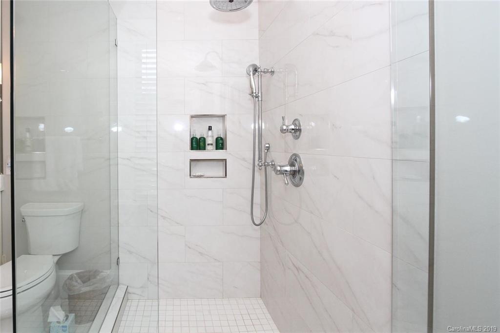 946 Bromley Road Charlotte, NC 28207 - Photo 24 of 45 Gallery Image 24
