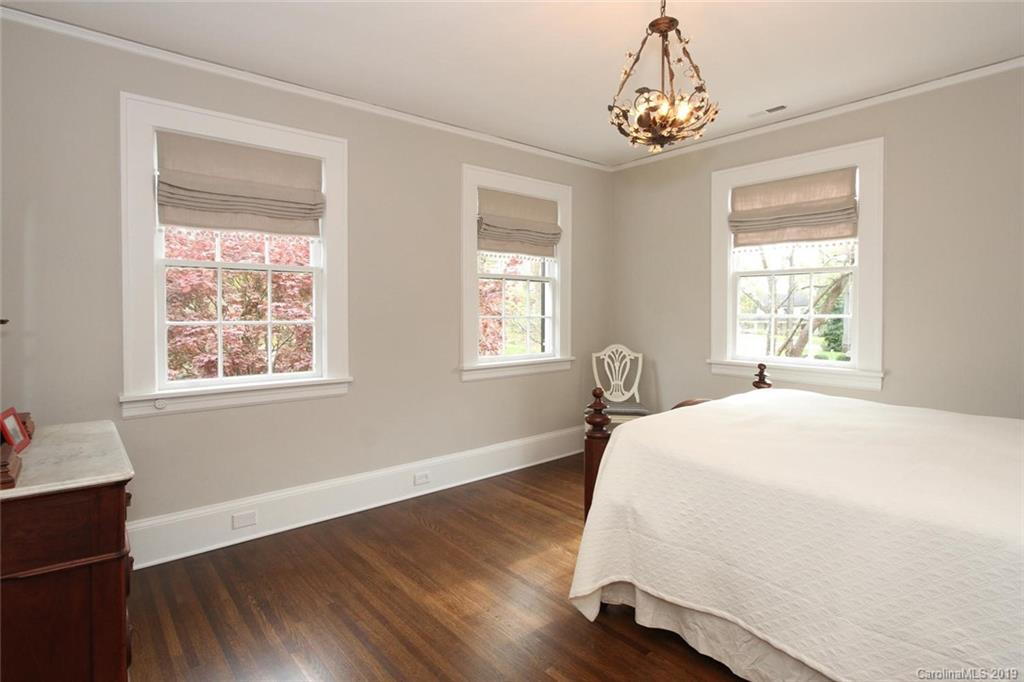 946 Bromley Road Charlotte, NC 28207 - Photo 26 of 45 Gallery Image 26