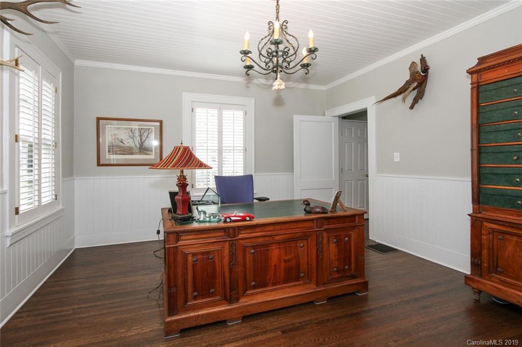 946 Bromley Road Charlotte, NC 28207 - Photo 4 of 45 Gallery Image 4