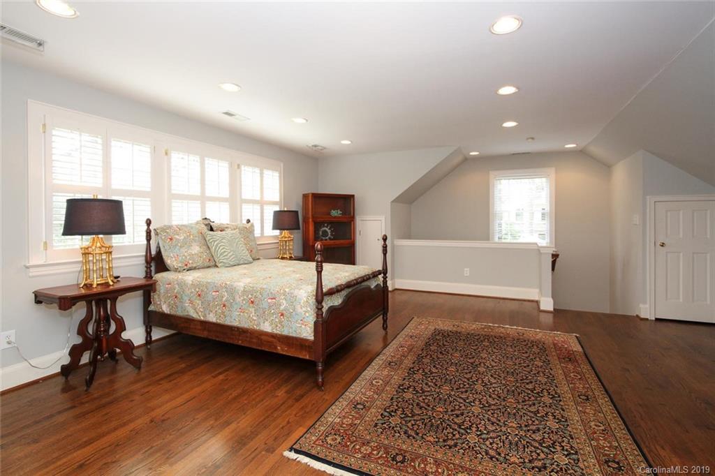 946 Bromley Road Charlotte, NC 28207 - Photo 37 of 45 Gallery Image 37