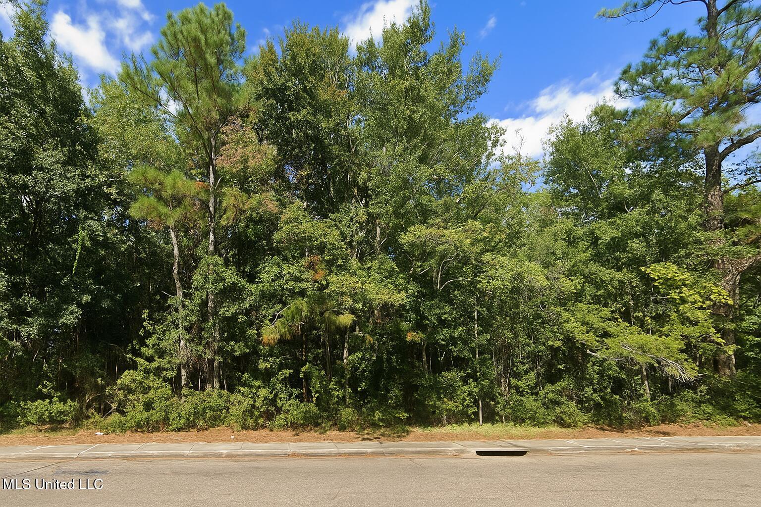 6401 Frederick Street Moss Point, MS 39563 - Photo 1 of 1 Front