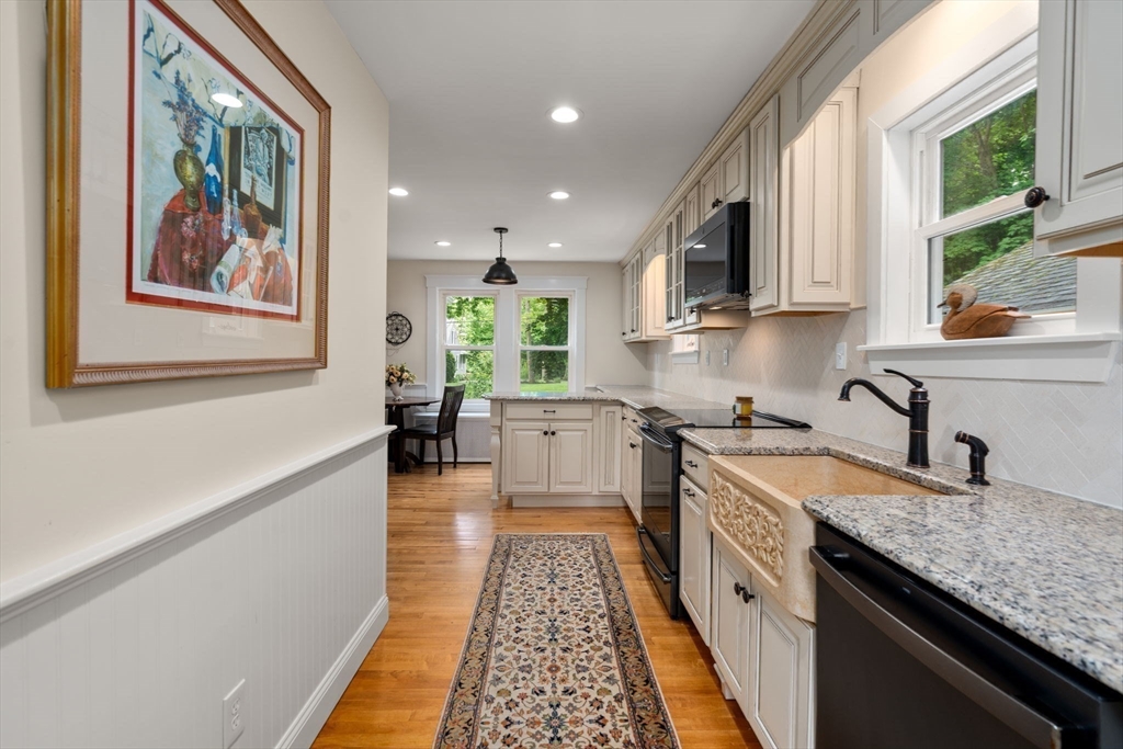 107 Winter Hill Road Holden, MA 01520 - Photo 12 of 34