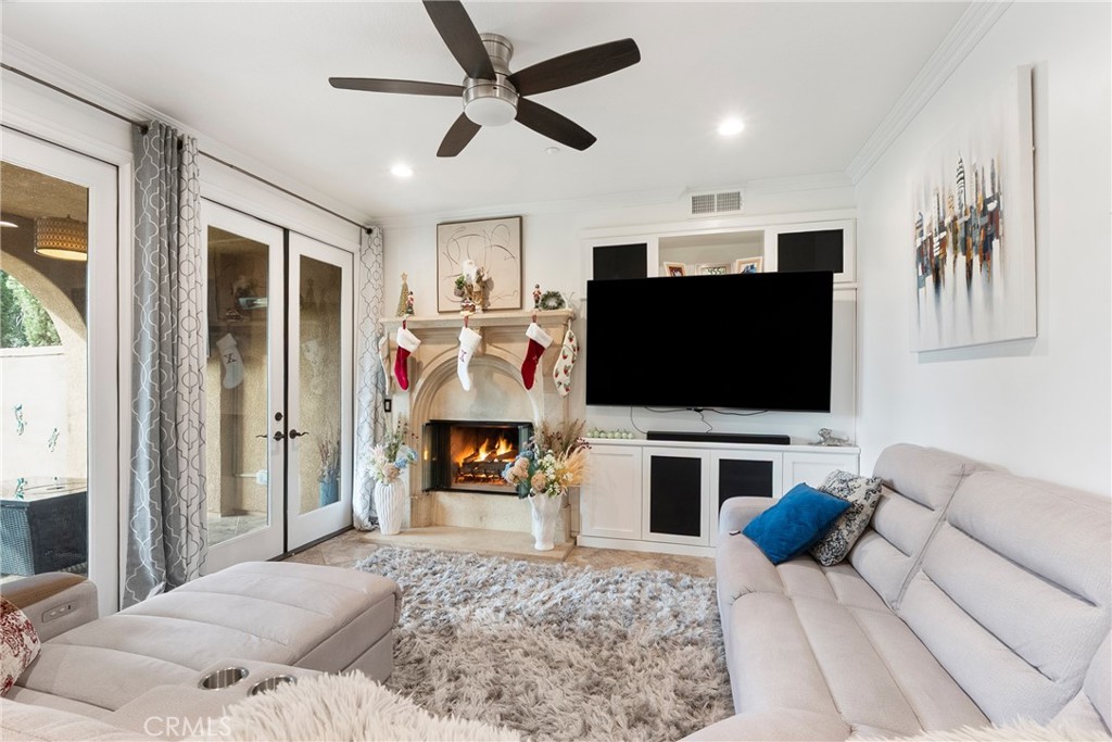 19 Tuscany Ladera Ranch, CA 92694 - Photo 3 of 38